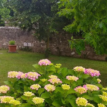 B&B Ernestine Family Home Caneva