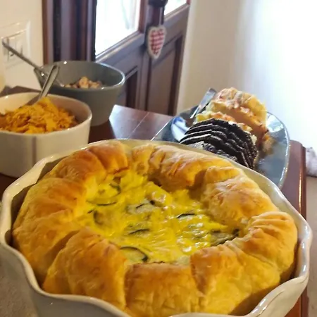 Ernestine Family Bed & Breakfast 3*