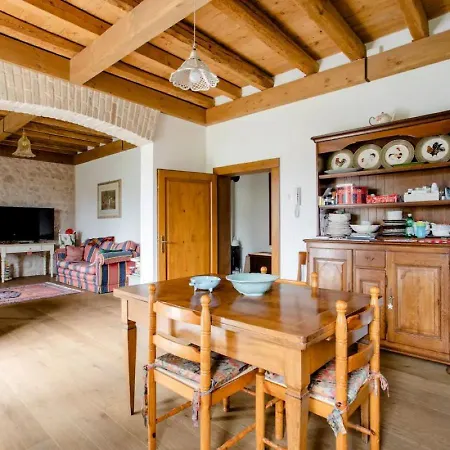 B&B Ernestine Family Home 3*