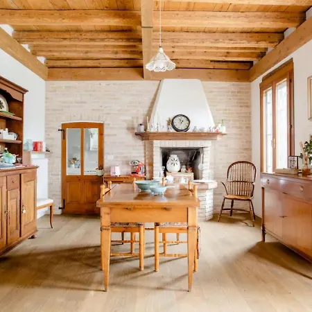 Bed & Breakfast Ernestine Family 3*
