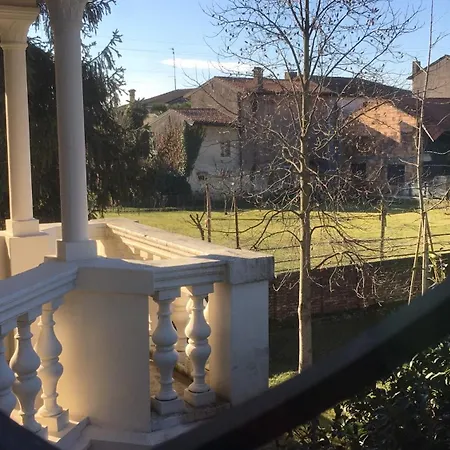 B&B Ernestine Family Home 3* Caneva